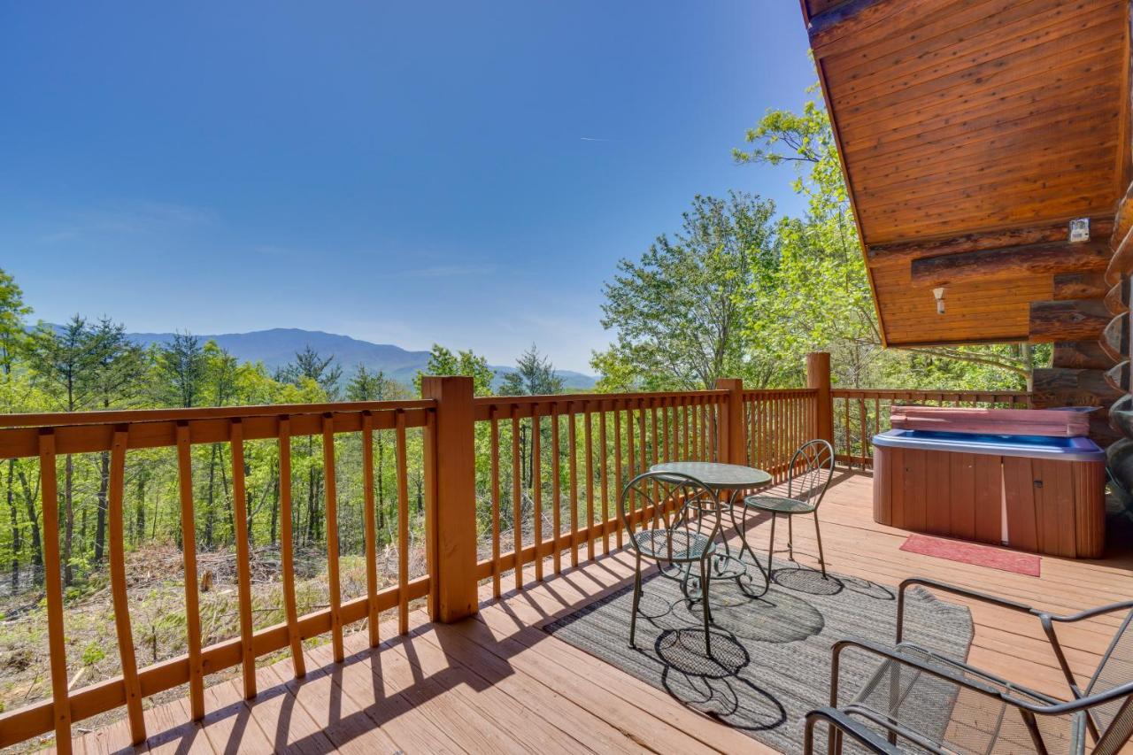 Smoky Mountain Vacation Rental Cabin With Hot Tub! Gatlinburg Dış mekan fotoğraf