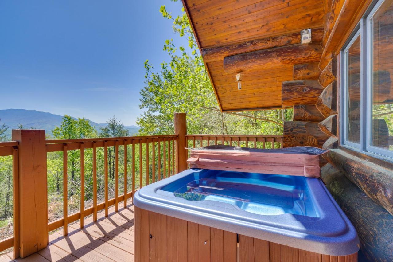 Smoky Mountain Vacation Rental Cabin With Hot Tub! Gatlinburg Dış mekan fotoğraf