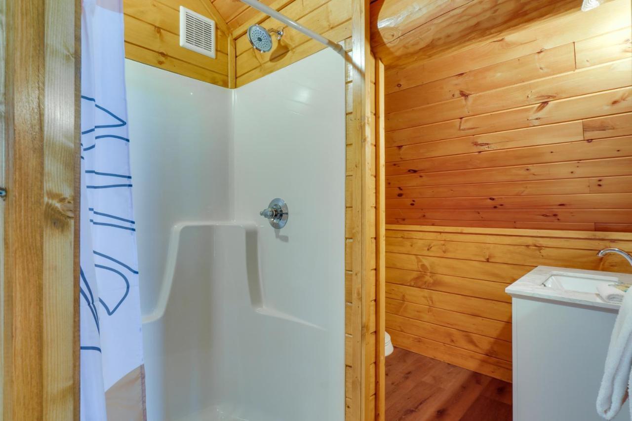 Smoky Mountain Vacation Rental Cabin With Hot Tub! Gatlinburg Dış mekan fotoğraf